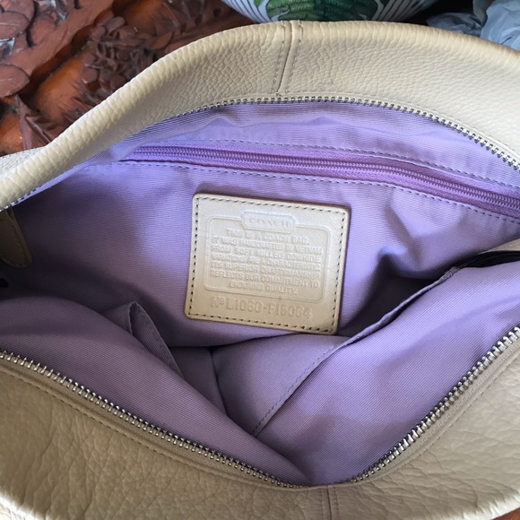 COPY - Vintage Coach pebble grain leather shoulde… - Picture 5 of 8